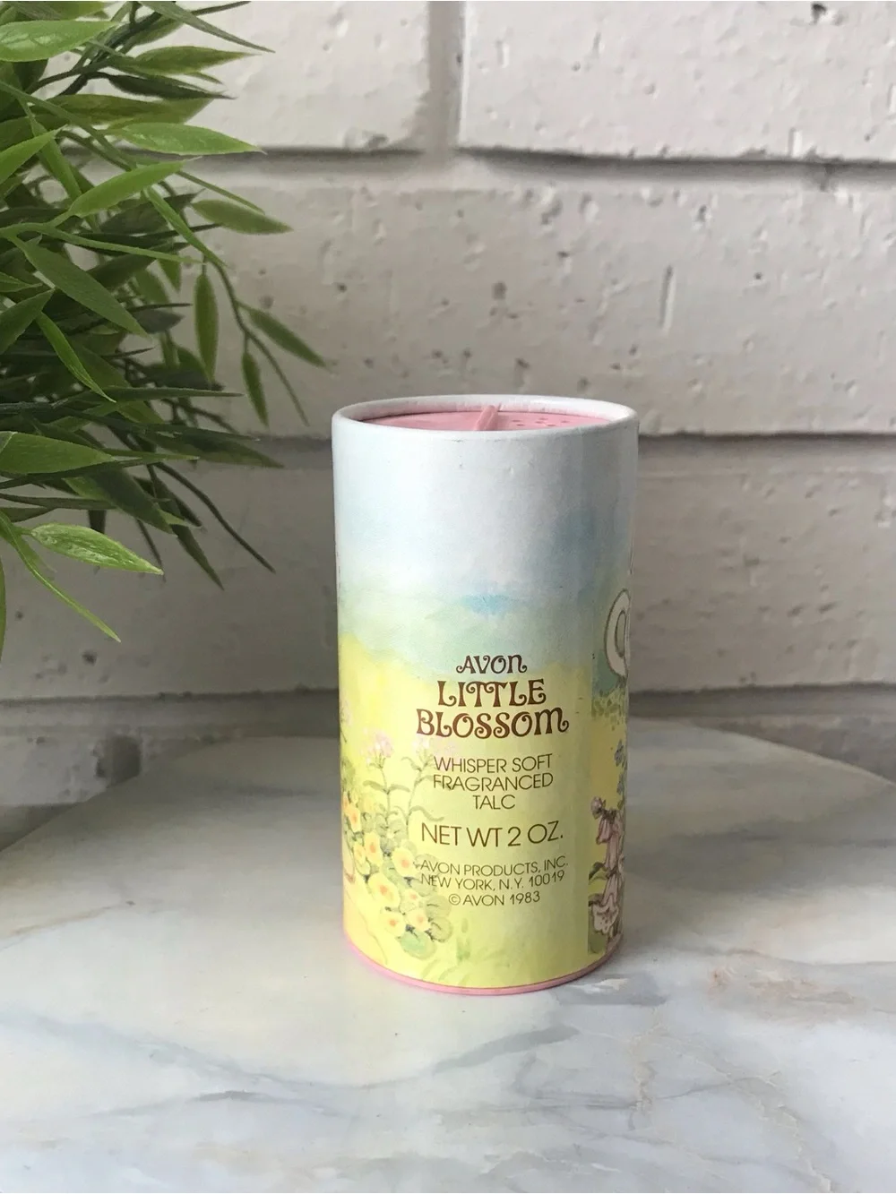 Avon Little Blossom Whisper Soft Fragranced Talc 1983